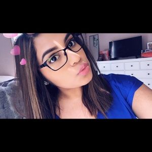 Meet your Posher, Erica